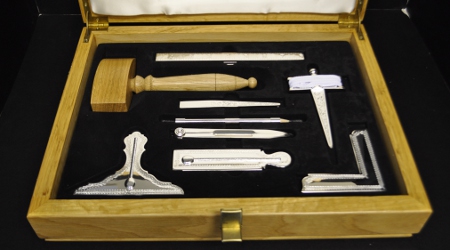 Working Tools set [silverplated] in Wooden Tray [oak] - Click Image to Close